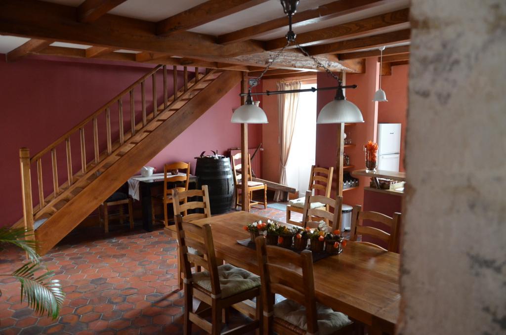 La Closerie Bed & Breakfast Nercillac Exterior photo